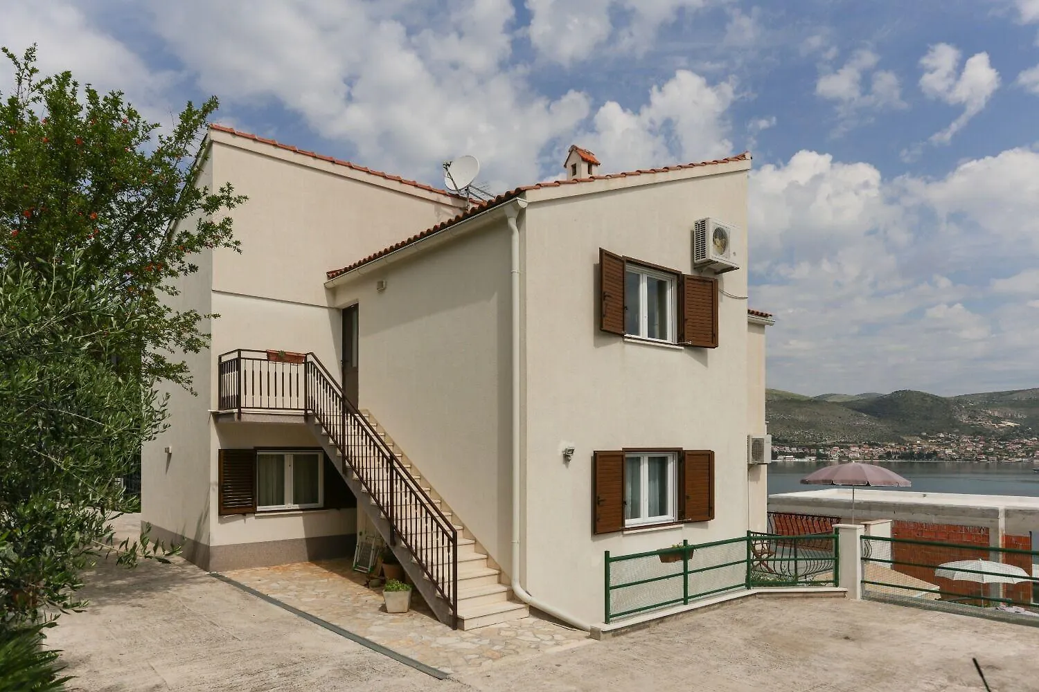 House Dupla Villa Donji Okrug  0*, Donji Okrug (Ciovo)